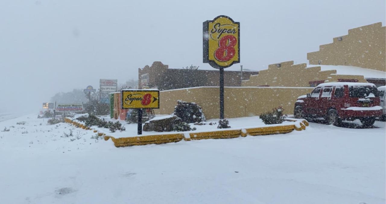 Hotel Super 8 By Wyndham Taos Extérieur photo